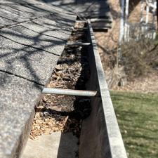 Gutter-Cleaning-in-Bel-Aire-Kansas-67226-area-code 1